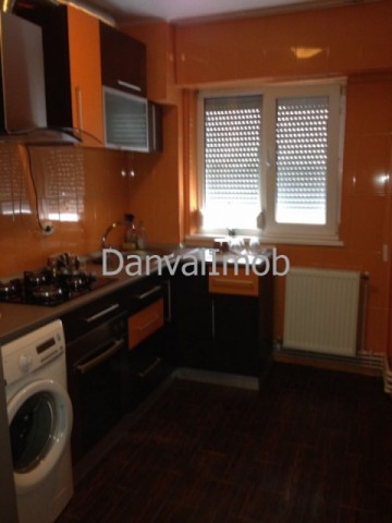 apartament-spatios-2-camere-zona-centrala-0